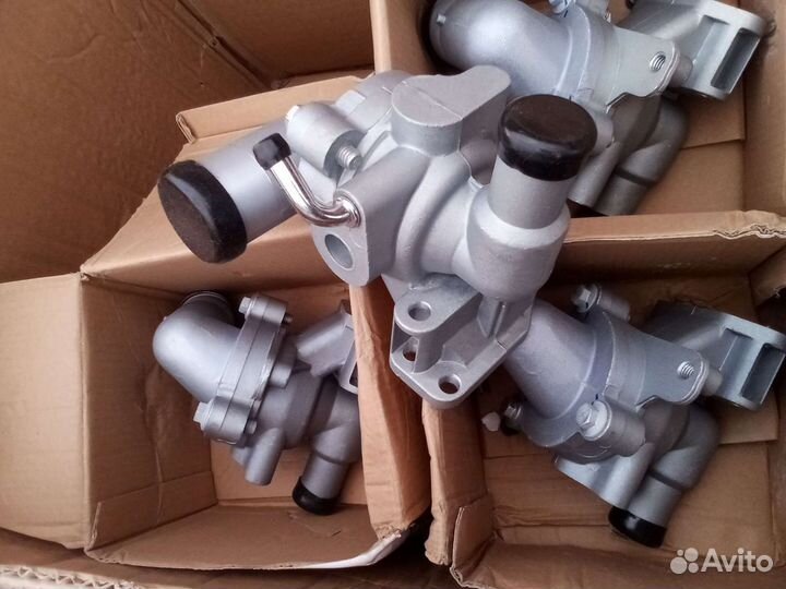 Термостат лдв Максус новый разборный