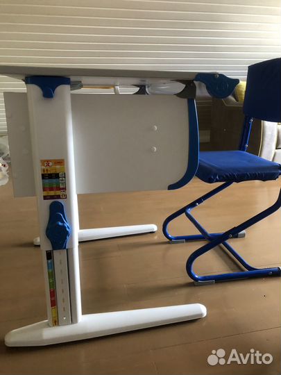 Ученическая парта со стулом