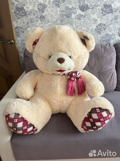 Плюшевый медведь