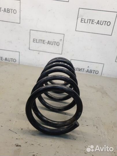 Пружина задняя левая Lexus Rx 4 450H 3.5 2021