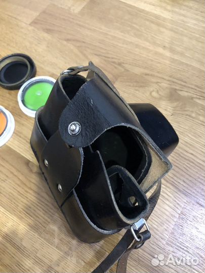 Обьективы, фотоаппарат, проигрыватель