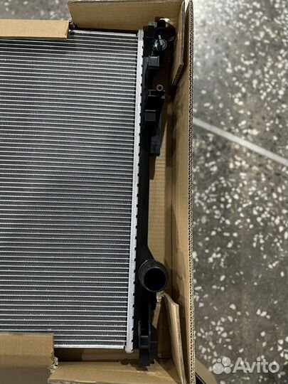 Радиатор охлождения на Mercedes GLE GLS W167