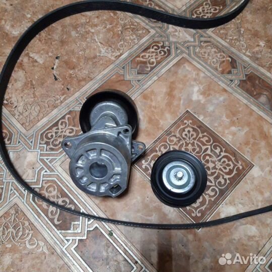 Приводной ремень с натяжителем и роликом X-Trail