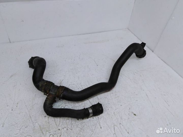 Патрубок системы охлаждения