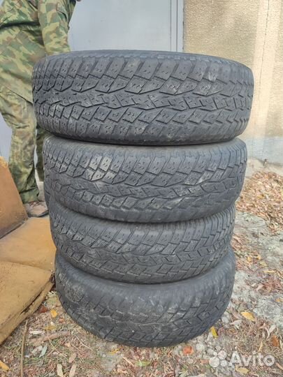 Toyo 310 235/75 R16