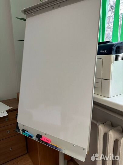 Доска-флипчарт магнитно-маркерная демонстрационная