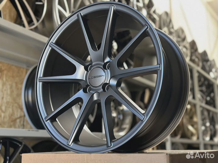 Комплект дисков Vossen VFS1 R17 7,5j 4*100 MGM