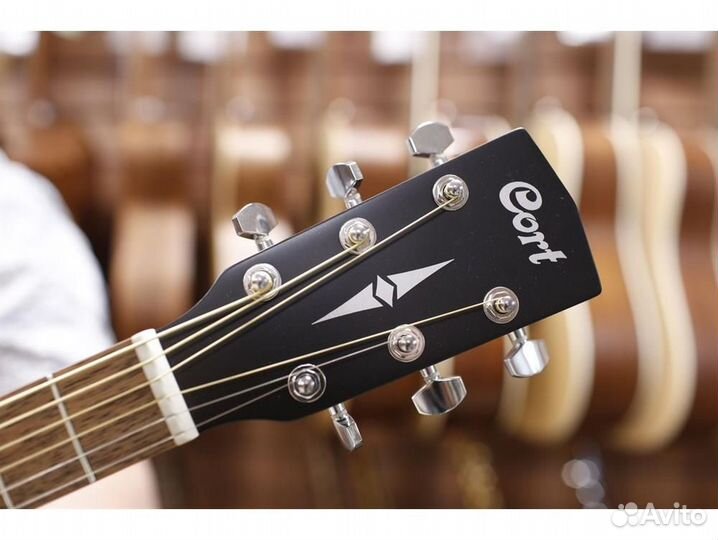 Cort Earth60M-OP Акустическая гитара, цвет натурал