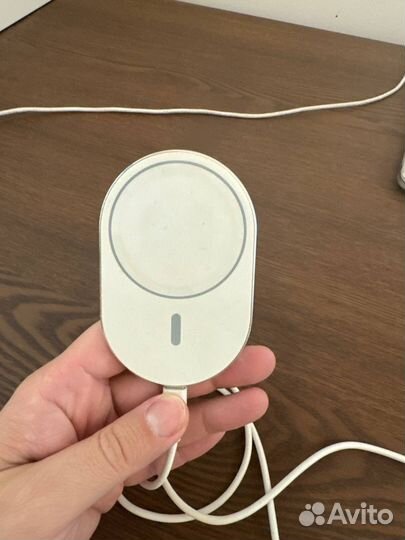 Автомобильный держатель wiwu для iPhone