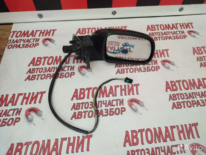 Зеркало правое Пежо 307