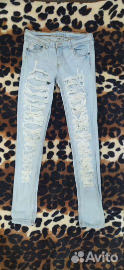 Джинсы женские