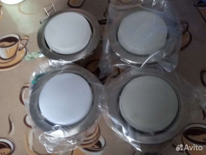 Светильник потолочный встраиваемый