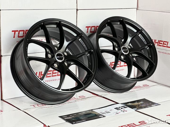 Makstton FF001 17 7.5J +35 5x112 вес 7.7kg Black