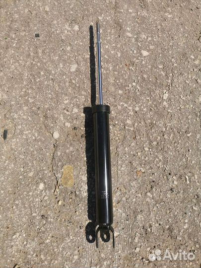 Задние стойки амортизатор SsangYong Actyon