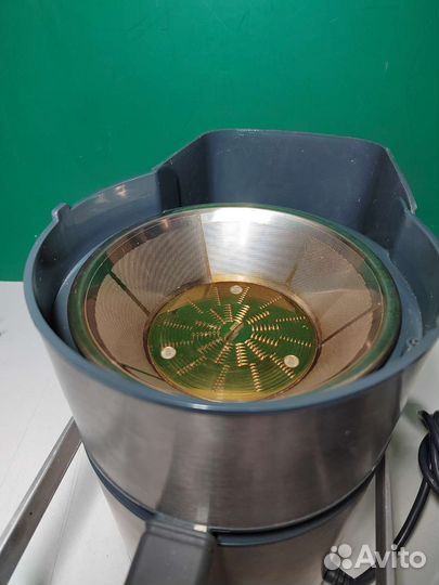 Соковыжималка Redmond RJ-M908 (нерабочая)