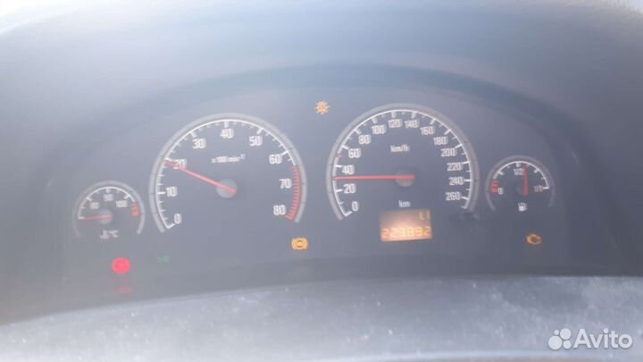 Продам панель приборов Опель вектра с 1.8