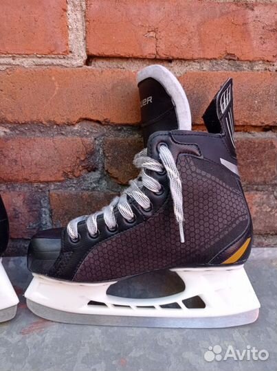 Хоккейные коньки Bauer Supreme Pro р.38,5