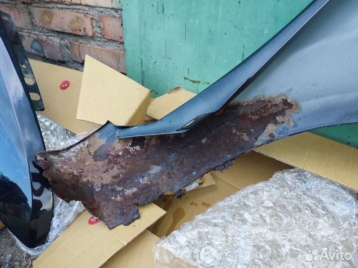 Крыло переднее левое и правое форд фокус 2