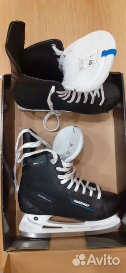 Коньки хоккейные