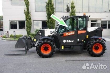 Стекло дверное верхнее левое Bobcat TL360/470