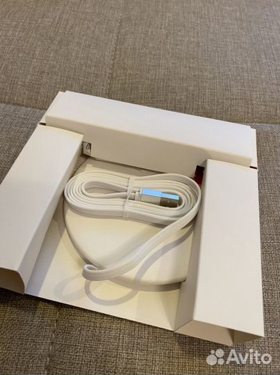 Беспроводная быстрая зарядка Interstep 10W (новая)