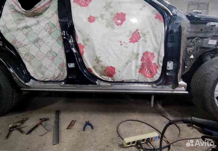 Пороги для Volkswagen Touareg 2002-2010 (GP)