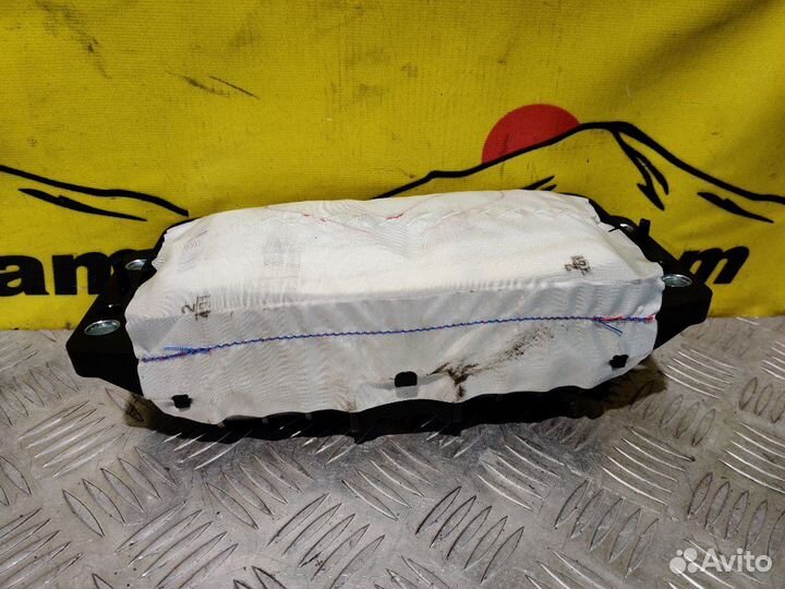 Подушка безопасности пассажира Volkswagen Passat