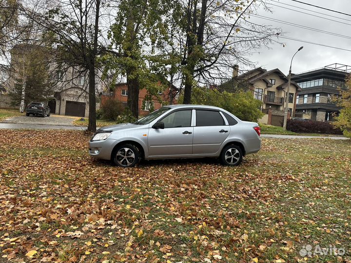 LADA Granta 1.6 МТ, 2012, 136 980 км