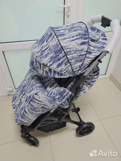 Новые прогулочные коляски luxmom v3