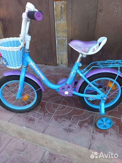 Детский велосипед четырехколесный