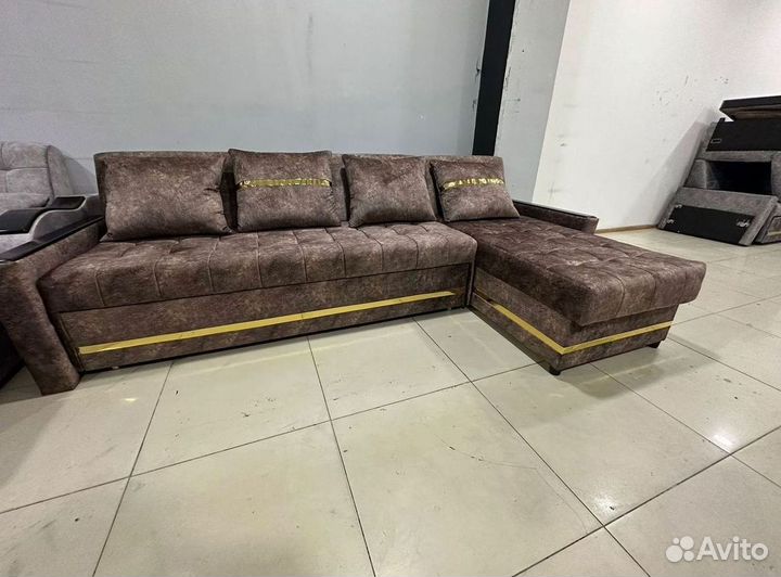 Угловой диван раскладной в наличии не б/у