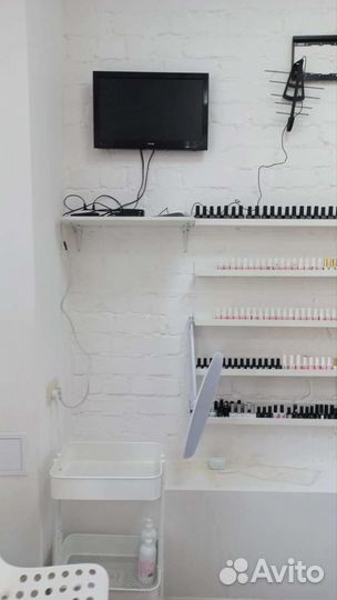 Аренда места мастера маникюра/педикюра