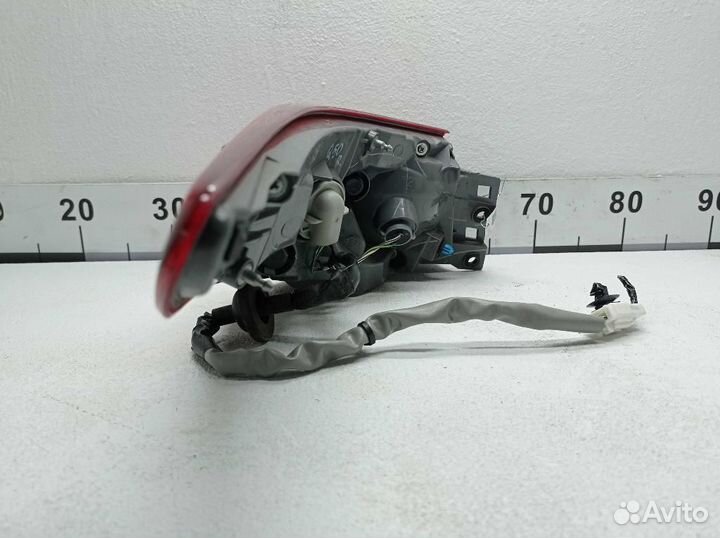 Фонарь задний наружный правый Infiniti Q50