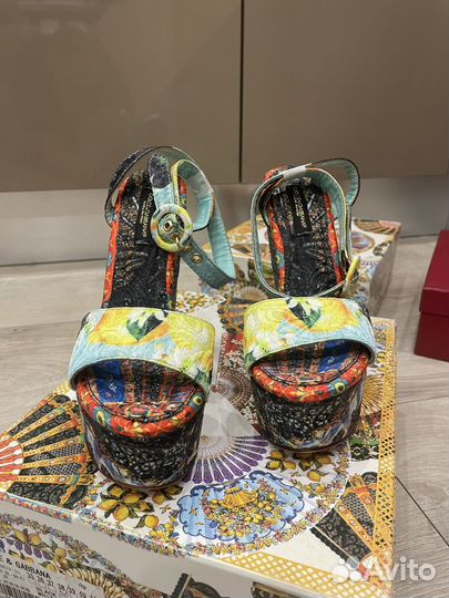 Босоножки Dolce Gabbana 37