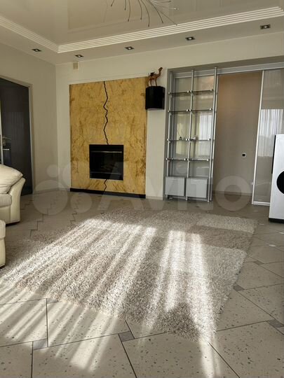 3-к. квартира, 129 м², 5/8 эт.