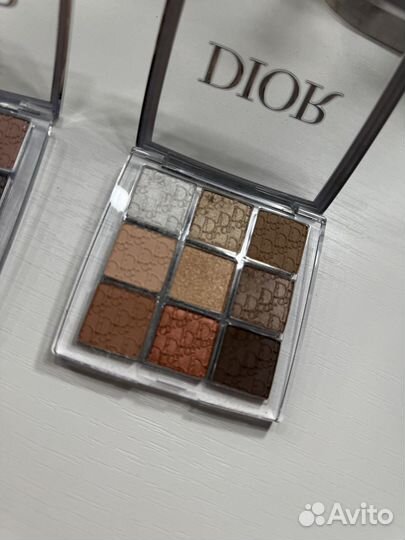 Тени и хайлайтер Dior