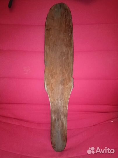 Маска африканская из красного дерева