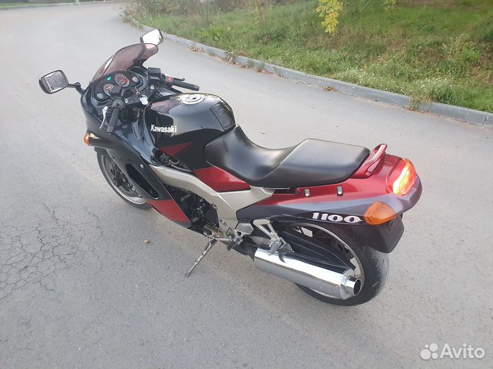 Kawasaki zzr 1100
