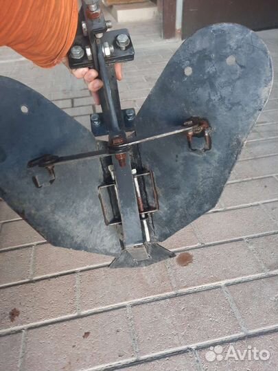 Плуг для мотоблока