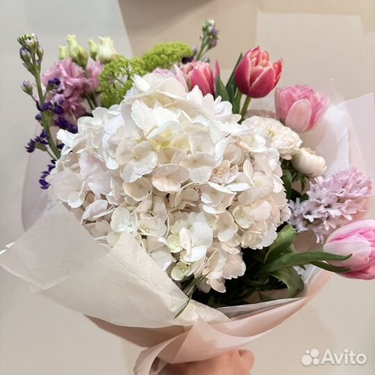 Букет цветов с коробкой