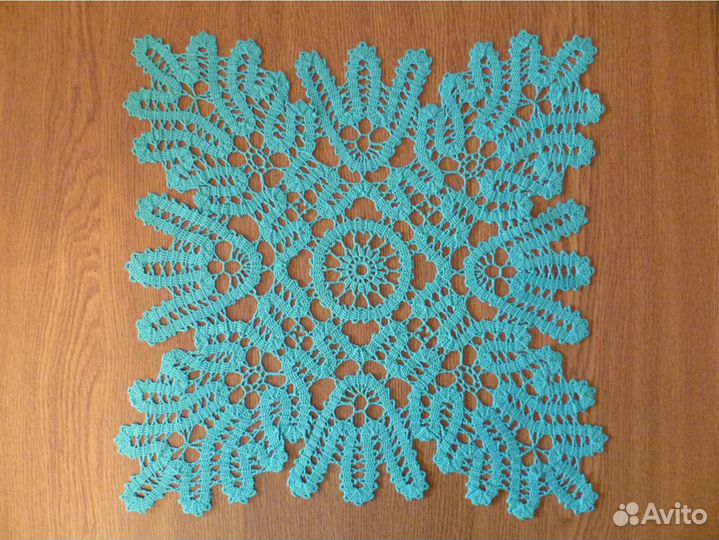 Скатерть и салфетки вязаные крючком