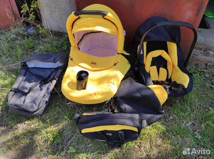 Прогулочная коляска