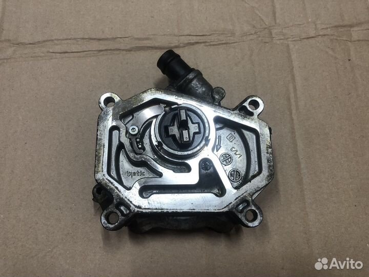 Вакуумный насос Mercedes M270/M274