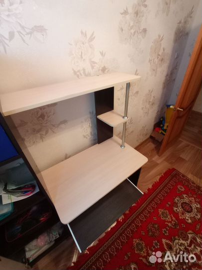 Компьютерный стол