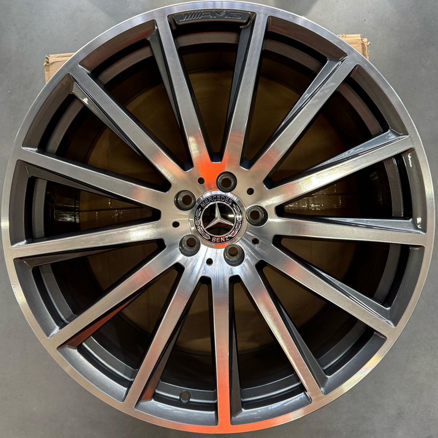 Литые диски Mercedes-Benz 10×R22 5×112