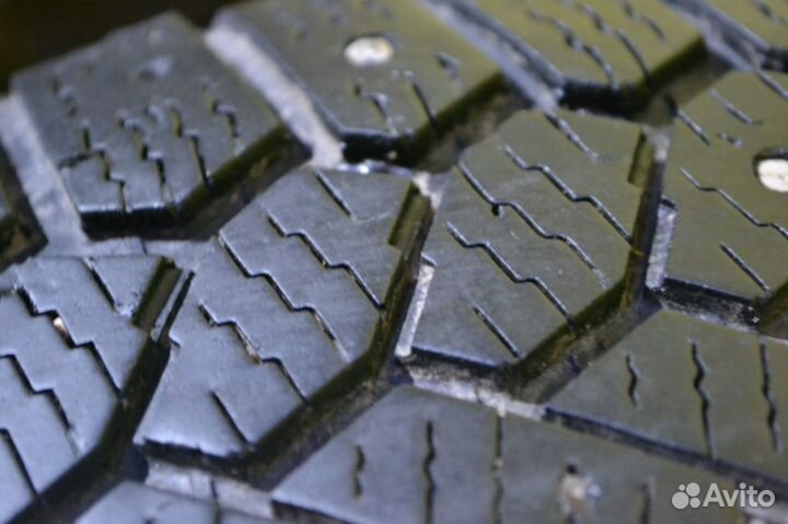 Continental ContiIceContact 235/55 R17