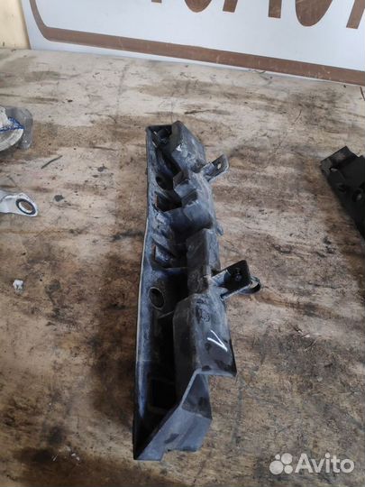 Крепление бампера Citroen C5