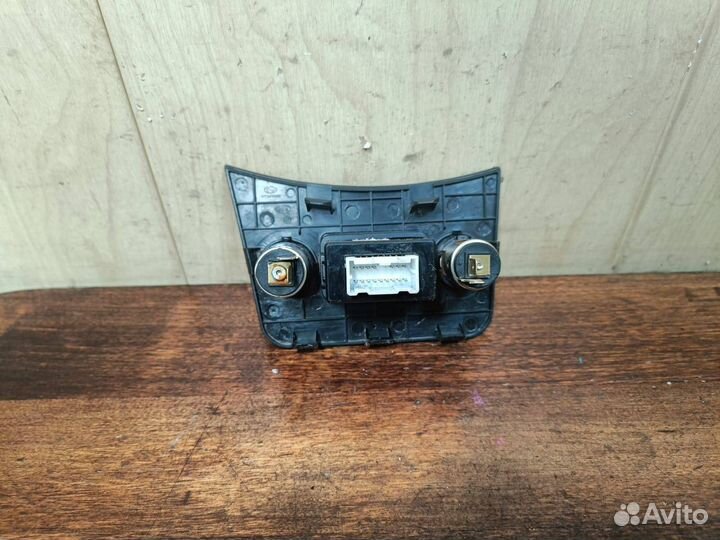 Блок прикуривателя Hyundai Solaris 1 рест aux usb