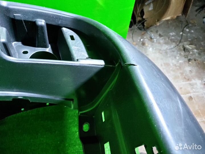 Бампер задний Toyota LC 200 07-15