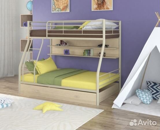 Двухъярусная металлическая кровать